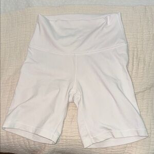 ARITZIA TNA Women's White High-Waisted Shorts